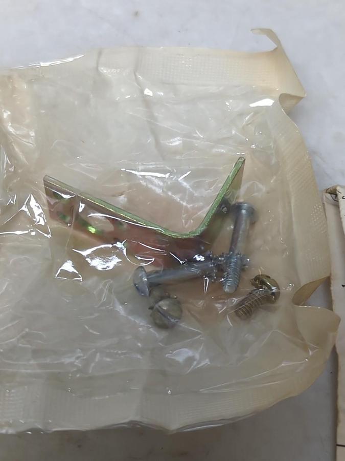 SQUARE D,9999 F-18,OVERLAPPING INTERLOCK SIZE 4 TYPE F SER C NOS