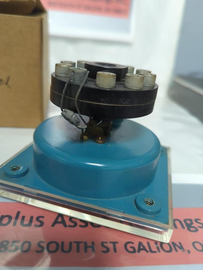 US GAUGE,131A130U01,GAS PRESSURE GAUGE NOS