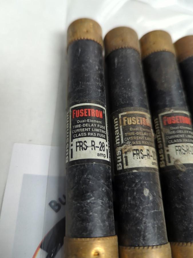 Used COOPER BUSSMANN,FRS-R-20,FUSETRON 20 AMP FUSE LOT OF 8 PRE-OWNED