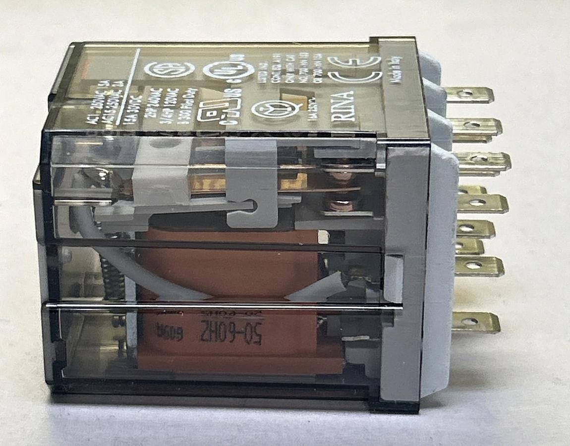 Used ALLEN BRADLEY,700-HB33A1,GENERAL RELAY 15A 120V NEW