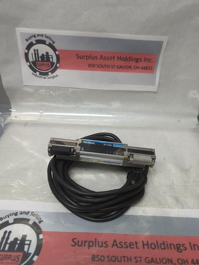 Used KEYENCE,SL-V08H-R,LIGHT CURTAIN RECIEVER WITH CABLE 24V DC 70 mA PRE-OWNED