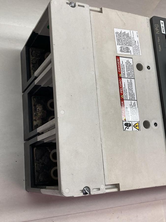 Used Siemens,NPX3B160,Circuit Breaker 1600A 600V Type NPG