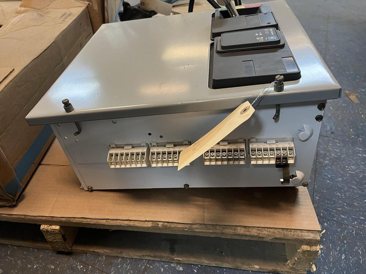 Used CUTLER HAMMER,W200M4CFC,SIZE 4 W/ 150A BREAKER MCC BUCKET