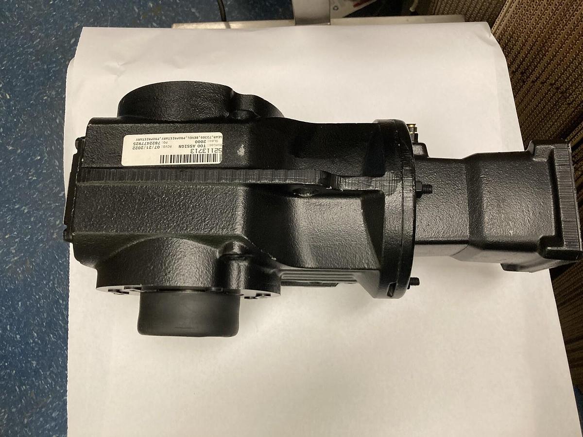 Used SEW Eurodrive,KH57AQA100/4,Gear Reducer Ratio 27  34  M4B