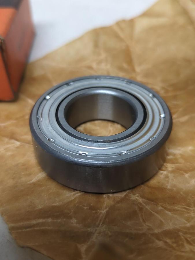 SKF,6205ZZ,DOUBLE METAL SHIELDED BALL BEARING NOS