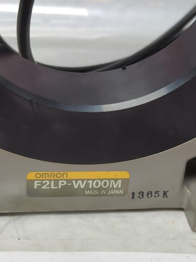 Used OMRON,F2LP-W100M,INDUCTIVE RING SENSOR/DIAMETER PRE-OWNED