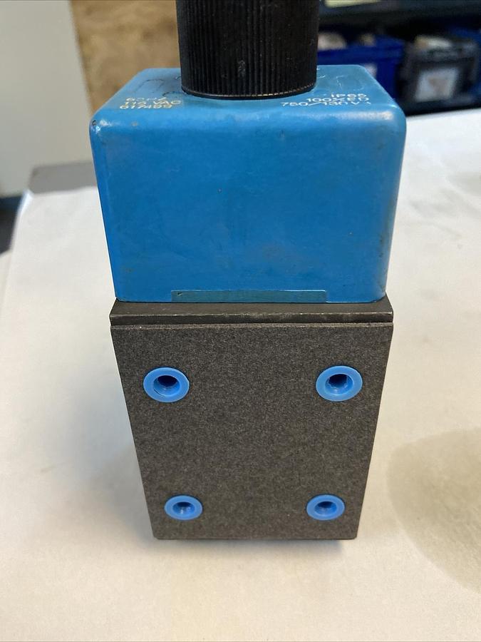 Used Eaton Vickers,DG4V-5-22A-M-U-EK6-20, Directional Valve Refurbished