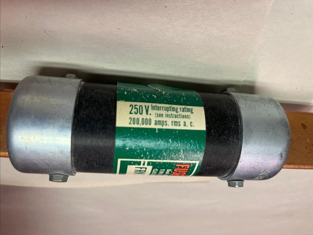COOPER BUSSMANN,FRN-200,FUSETRON 200 AMP 250V FUSE NOS