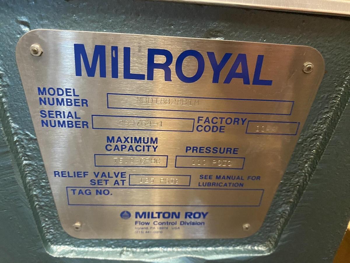 Used MILTON ROY,MBD18B28B1M,MILROYAL METERING PUMP 76GPH