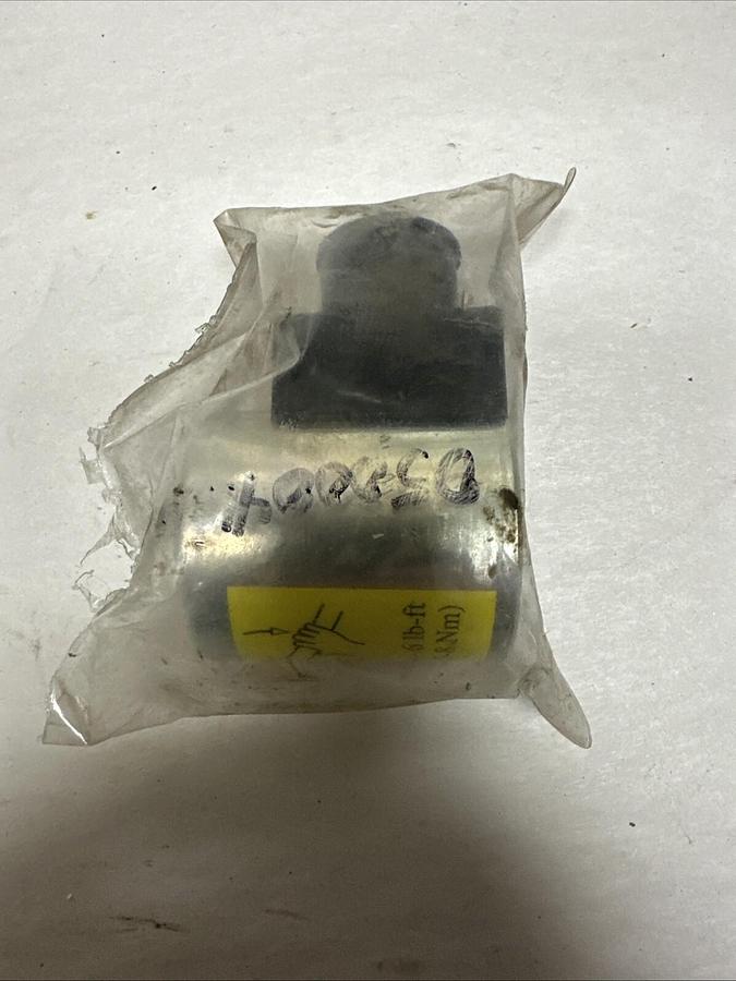 Used Vickers,300AA00122A,Solenoid Coil NEW