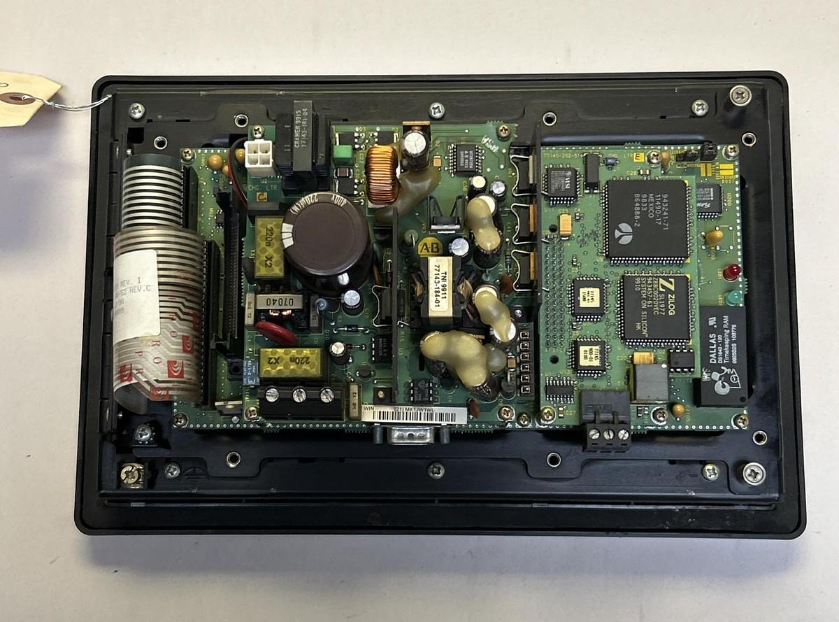 Used ALLEN BRADLEY,2711-B6C8X,PANELVIEW 600 **MISSING BACK COVER**