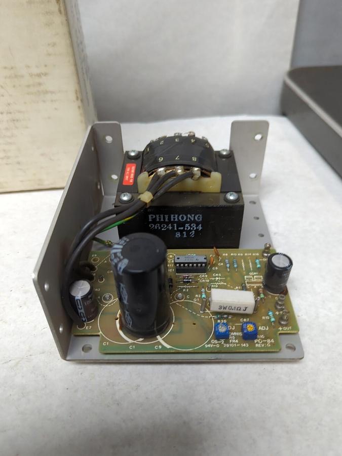 ACDC ELECTRONICS,MODEL 24N,POWER SUPPLY 2.4 AMP 24V NOS