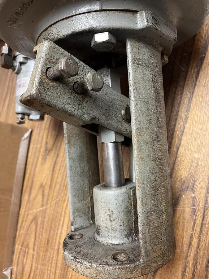 Used ITT CONOFLOW,GB53SCXC,PNEUMATIC ACTUATOR 1-1/2" STROKE 3-15 PSI