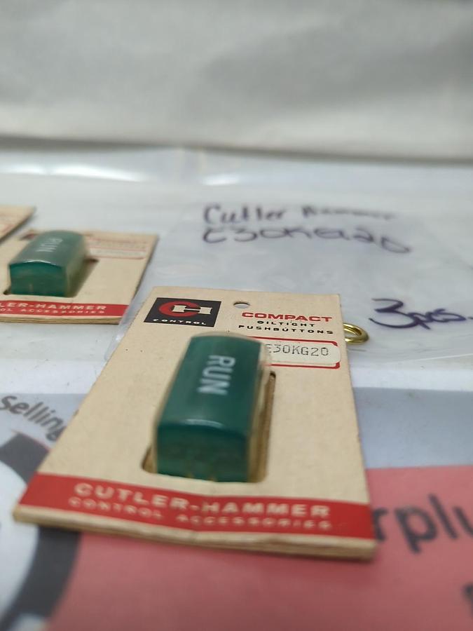 CUTLER-HAMMER,E30KG20,RUN PILOT LIGHT LENS GREEN LOT OF 3 NOS