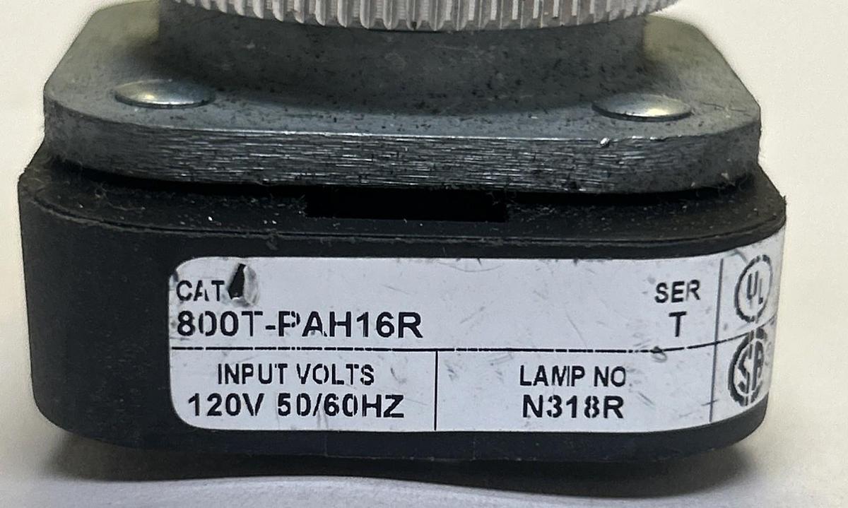 ALLEN BRADLEY,800T-PAH16R,AMBER PUSH BUTTON NOS