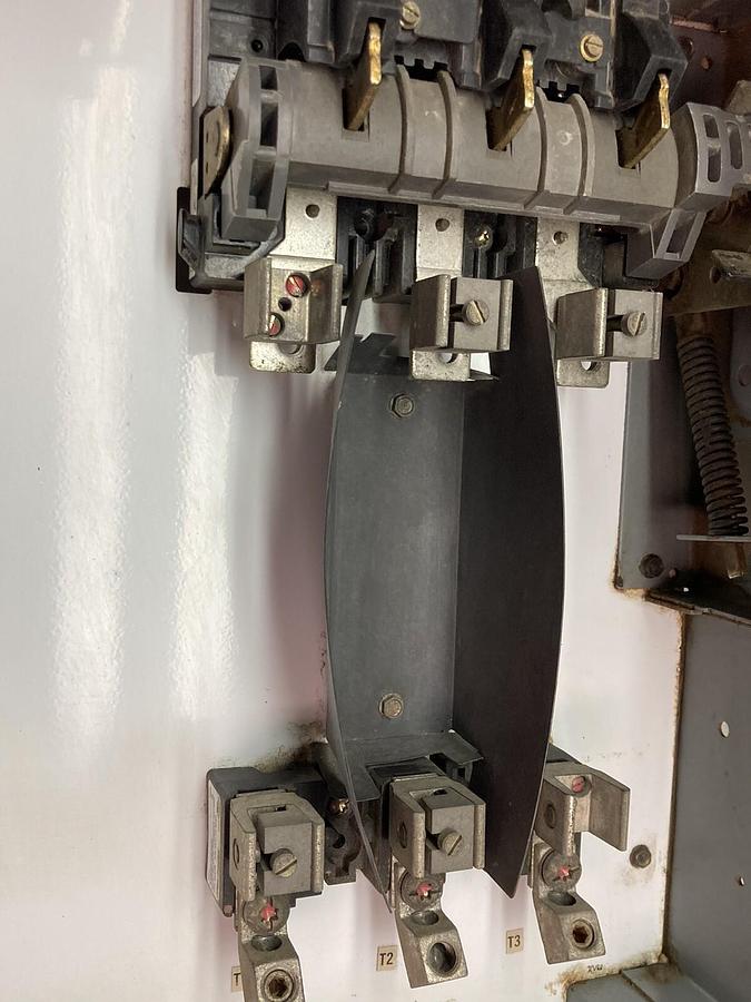 Used Allen-Bradley,2100 2192F,18 Inch 100A MCC Disconnect Feeder Bucket