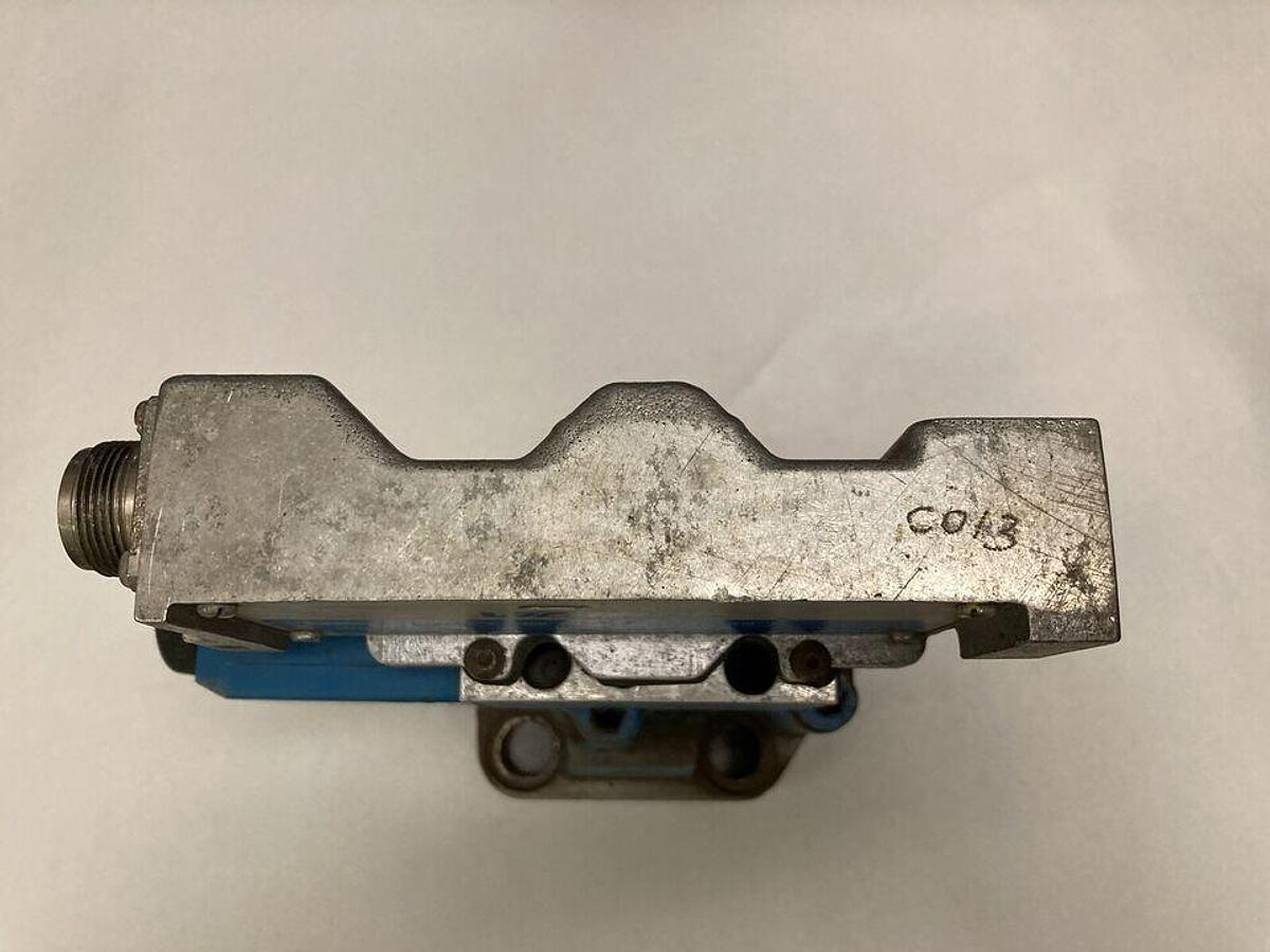 Used Vickers,KACG-3-L350D-Z-M3-PD7-H1-10-P15-T10,Proportional Relief Valve