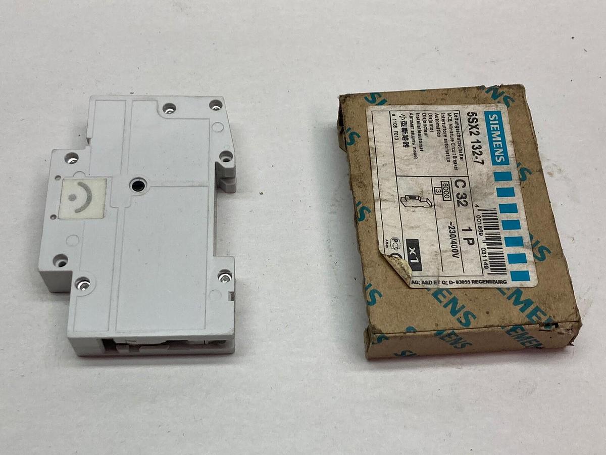 Siemens,5SX2-132-7,Cicuit Breaker