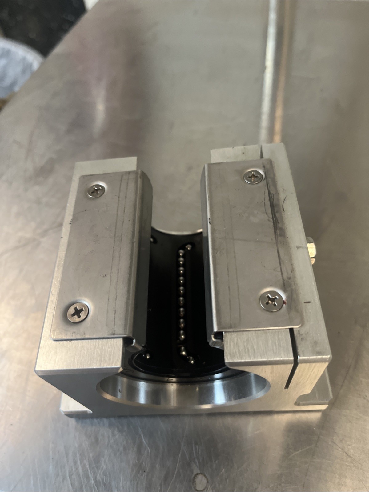 INA,KNZ24,LINEAR BALL BEARING WITH PILLOW BLOCK