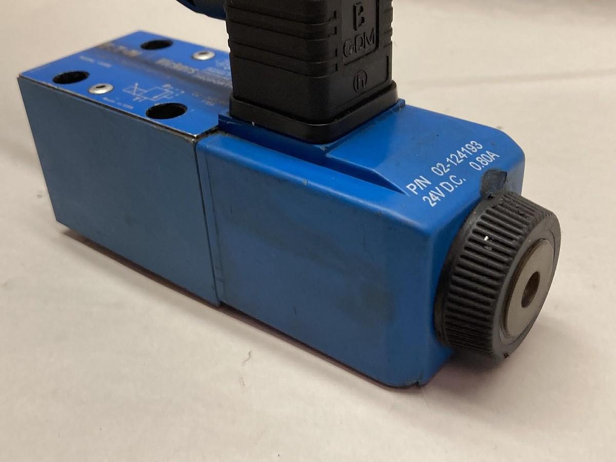 Used Eaton-Vickers,KCG-3-350D-Z-M-U-HL1-10,Proportional Valve 24VDC