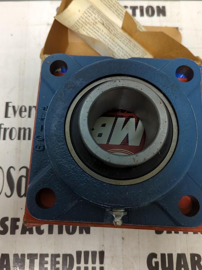 MB MANUFACTURING,NYLA-K FC4-25,1 3/4 INCH BORE 4-BOLT FLANGE BEARING NOS