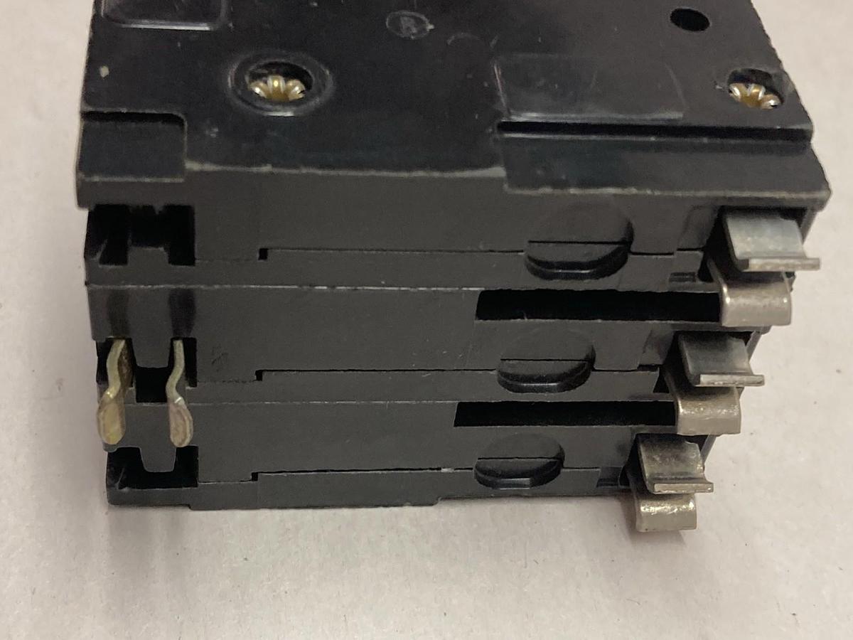 Used Square D,LL-2133,3-Pole Circuit Breaker 240Vac Type QO