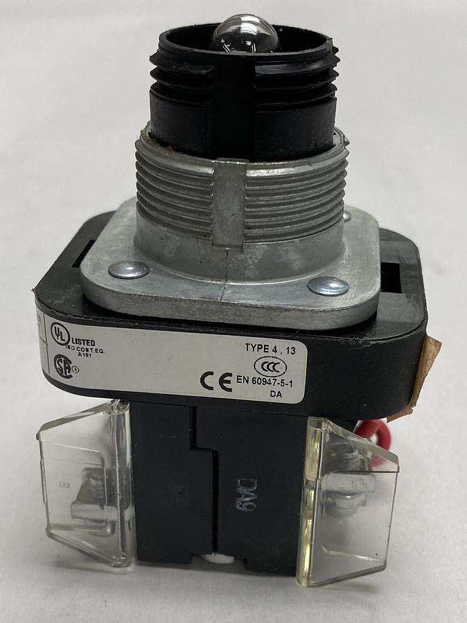 Used Allen-Bradley,800T-QT10R,Pilot Light Pushbutton