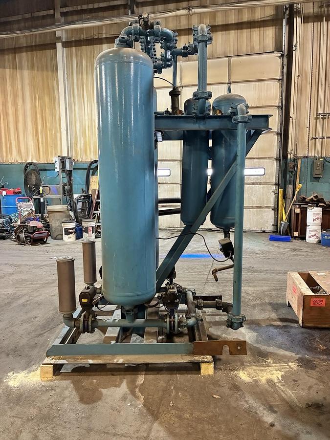 Used HANKISON,DH-590,DESICCANT DRYER 590 SCFM 120V 1PH