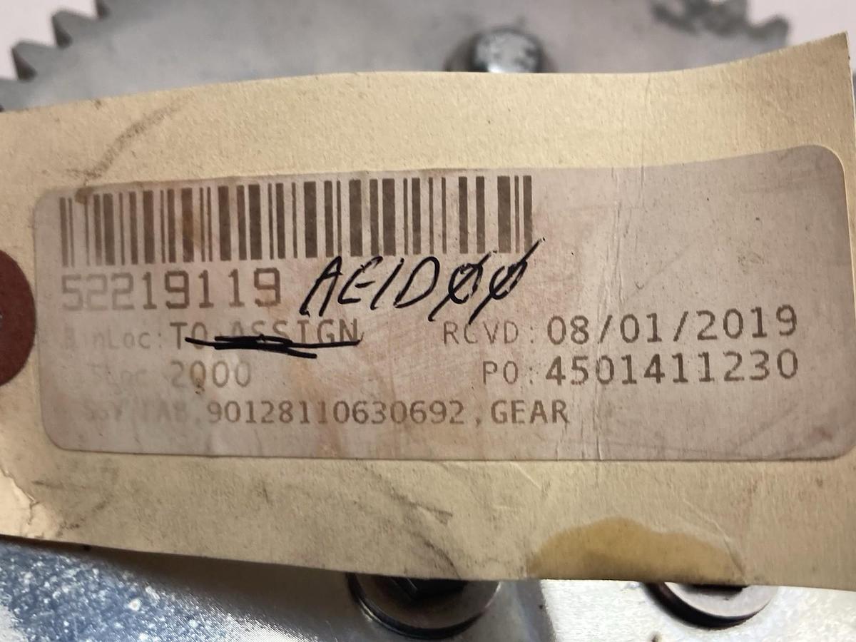 Used Unbranded,8-110-630-684 IMC,Machined Metal Spur Gear 1-1/4 Inch Bore