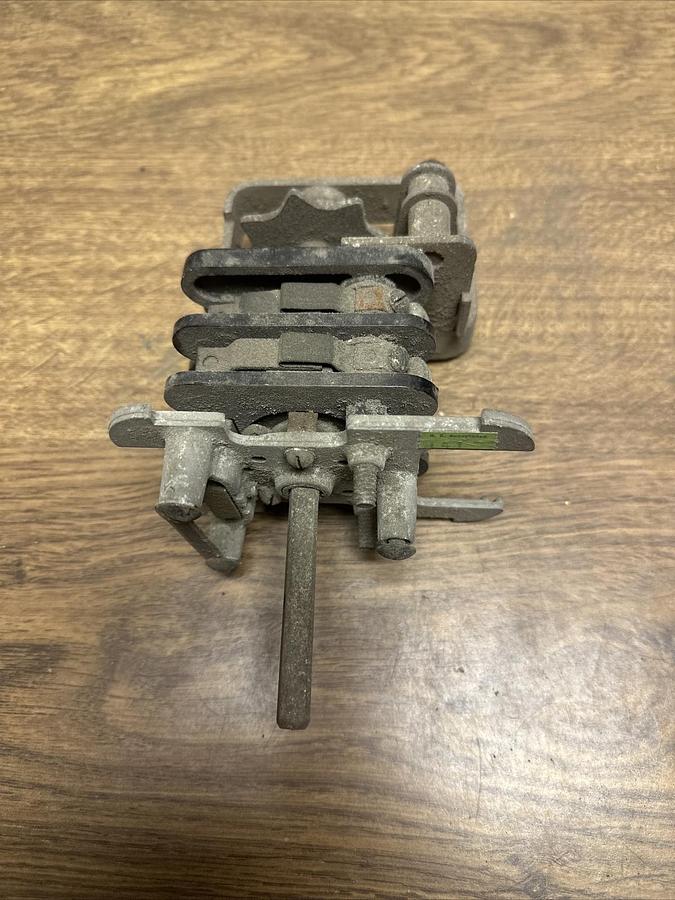 Used General Electric,16SB9BB200SUM27,SB-9 Rotary Switch