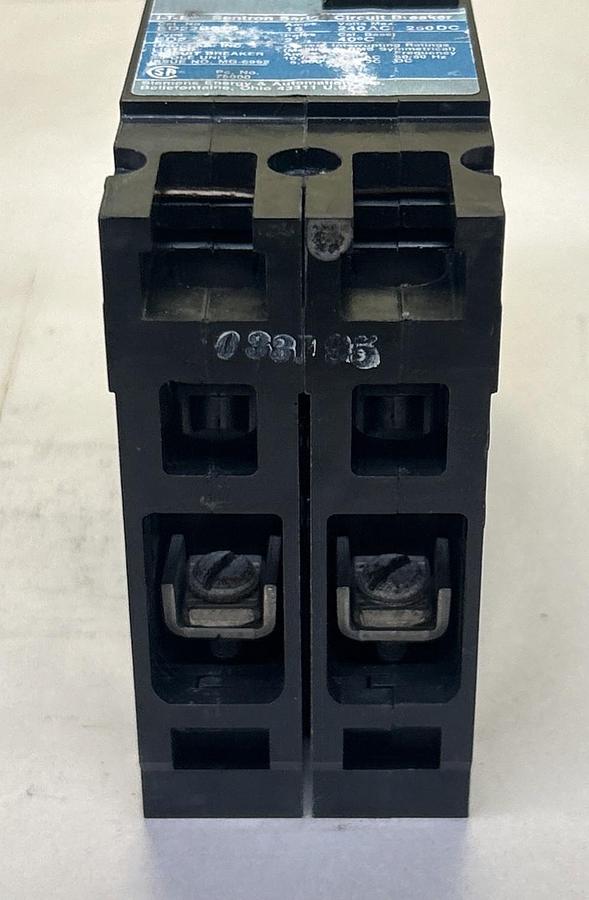 Used ITE SIEMENS,ED22B015,CIRCUIT BREAKER 15A 240V 2P