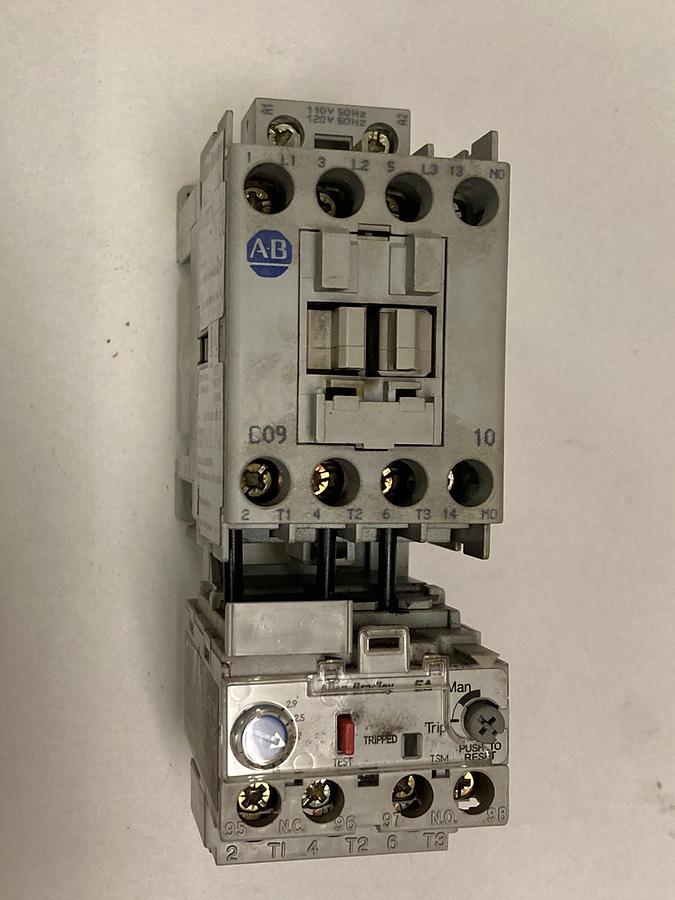 Used Allen Bradley,100-C09*10,Ser A Contactor w/193-EA1DB Ser B Overload Relay