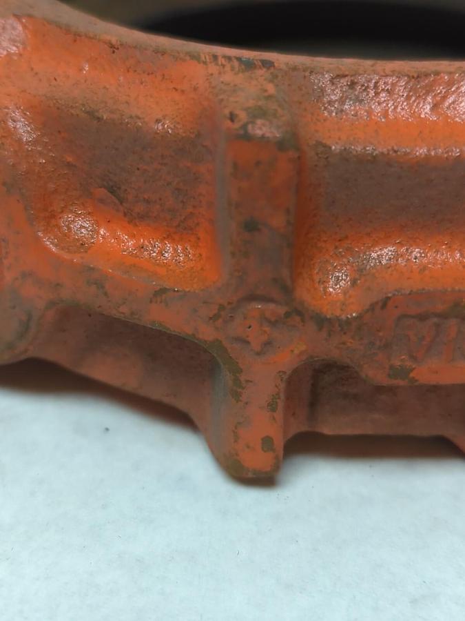 VICTAULIC,STYLE 77,4 INCH PIPE COUPLING WITH GASKET NOS