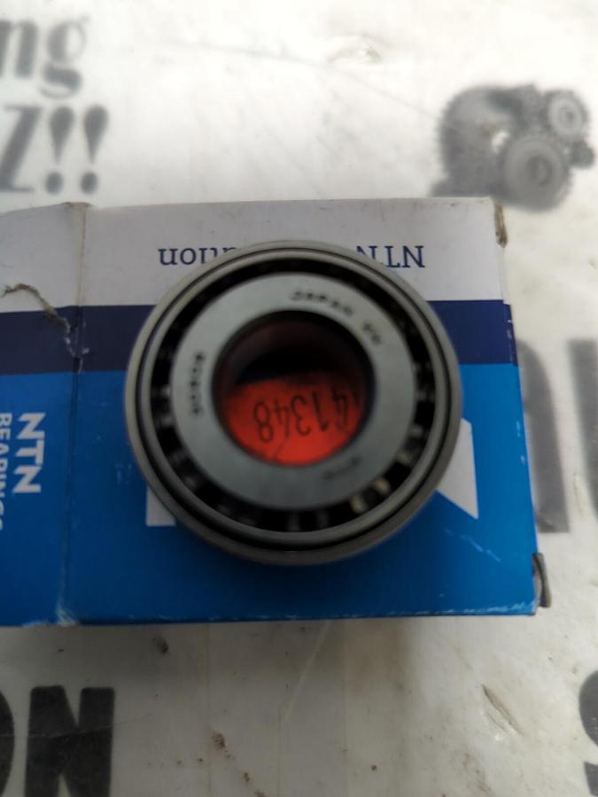 NTN,30202,ROLLER BEARING NEW IN BOX