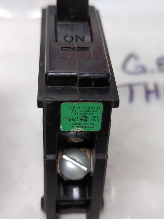 Used GENERAL ELECTRIC,THQL115,CIRCUIT BREAKER 15 AMP 1-POLE LOT OF 2 PRE-OWNED