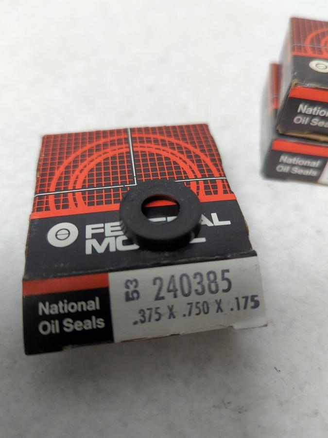 FEDERAL MOGUL,240385,OIL SEALS LOT OF 5 NOS