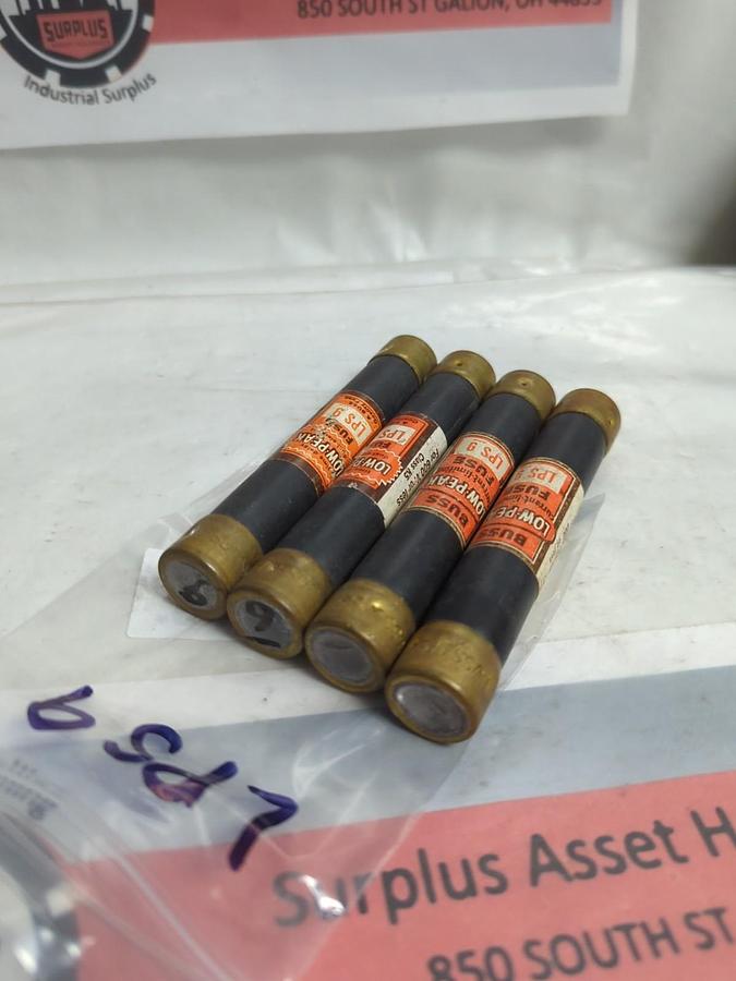 Used COOPER BUSSMANN,LPS-9,LOW-PEAK 9 AMP FUSE LOT OF 4 PRE-OWNED