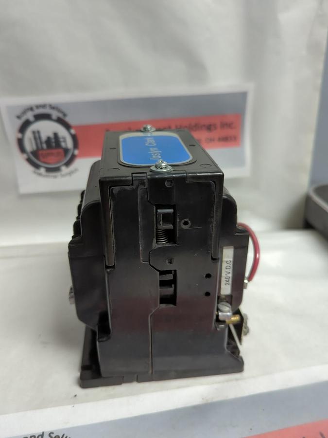 Used JOSLYN CLARK,23082355-1,DEFINITE PURPOSE CONTACTOR 2-POLE 240VDC PRE-OWNED