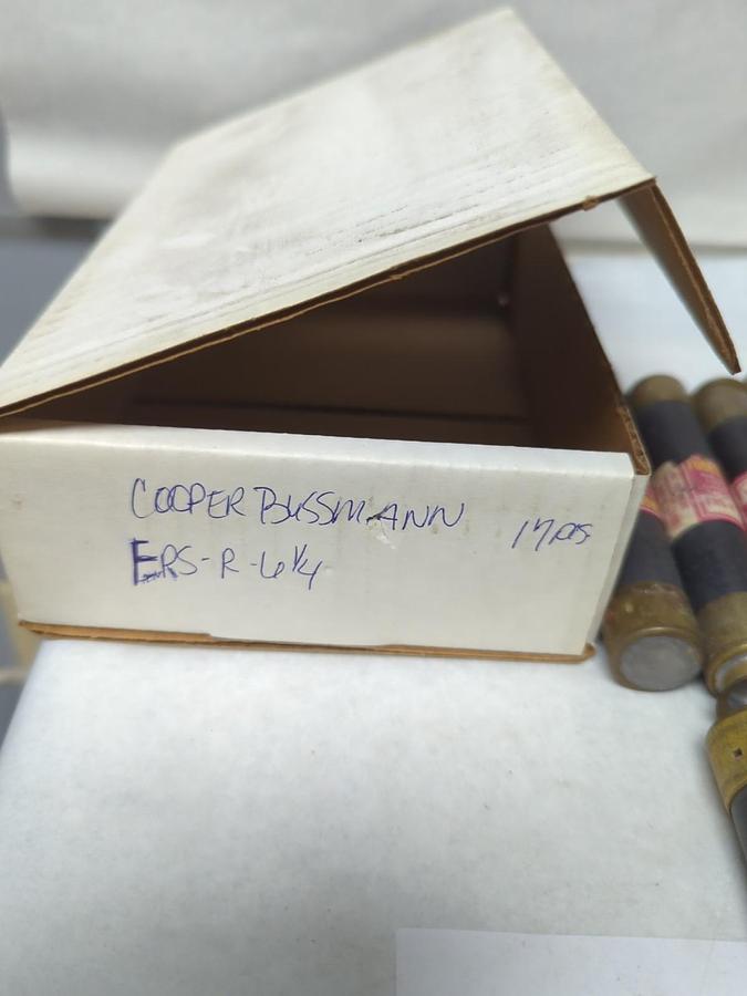 Used COOPER BUSSMANN,FRS-R-6-1/4,FUSETRON 6-1/4 AMP FUSE LOT OF 17 PRE-OWNED