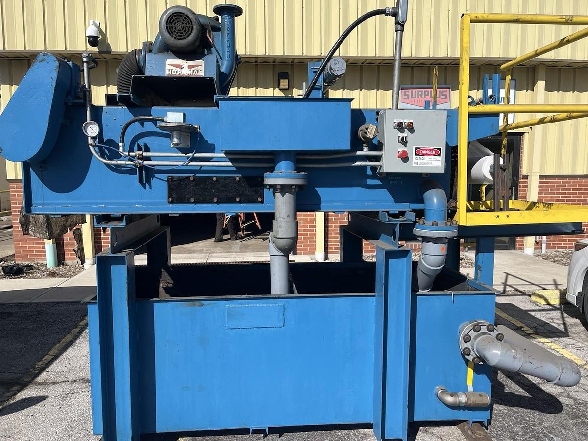 Used HOFFMAN,0806374,SUCTION BELT FILTRATION SYSTEM 3HP 3PH 32" WIDE BELT