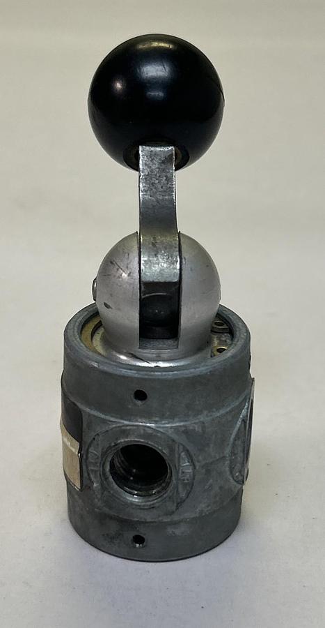 Used HUMPHREY,250V31021,MANUALLY ACTUATED VALVE