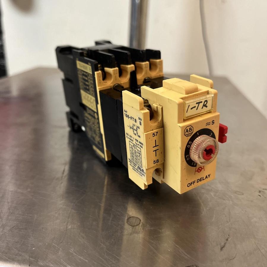 Used ALLEN BRADLEY,700-F400A1,SER B CONTACTOR 120V COIL 196-FTB