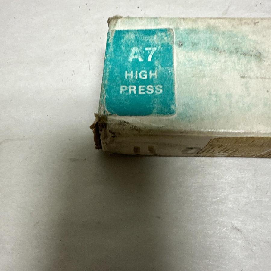 Used Macbeth,A7,High Pressure Borosilicate Glass