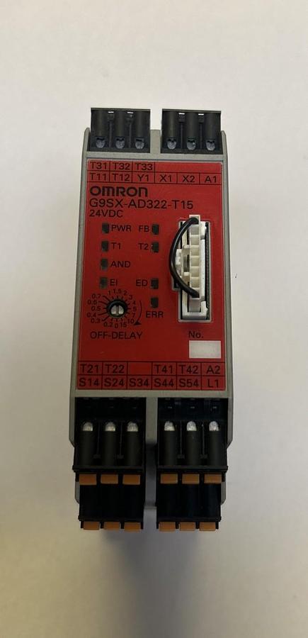 Used OMRON,G9SX-AD322-T15,SAFETY RELAY 24VDC