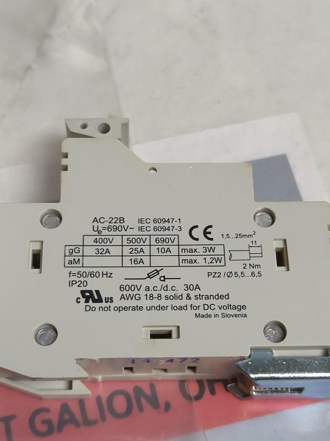 Used ETI,VLC10,FUSE HOLDER 10X38 32 AMP 1-POLE 600V LOT OF 15 PRE-OWNED
