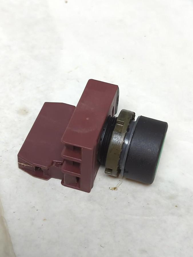 GENERAL ELECTRIC,P9XPNVGN10N0,PUSH BUTTON STD PBS GREEN NOS