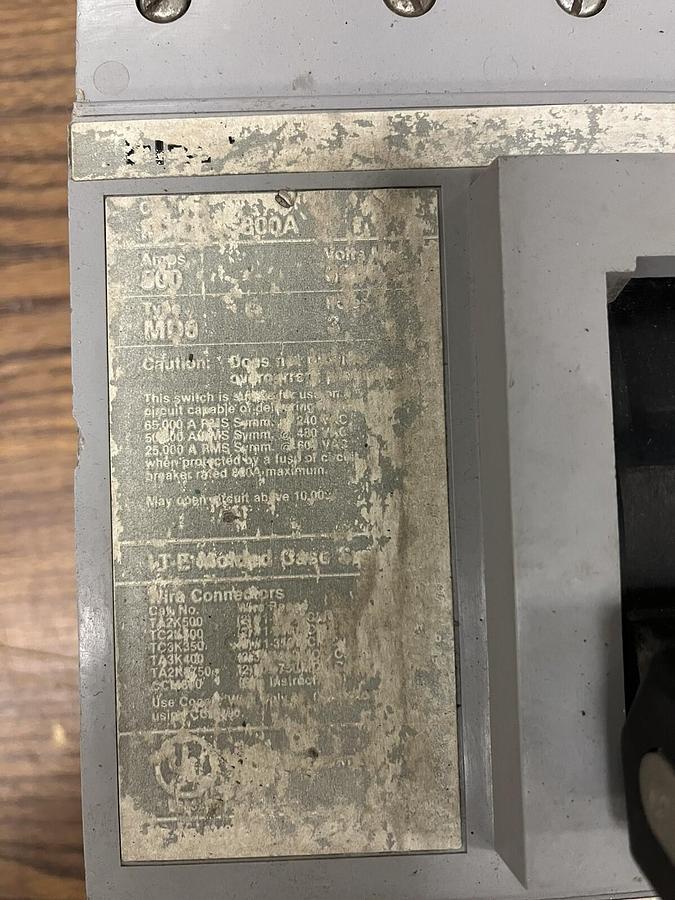 Used SIEMENS,MD63F800,CIRCUIT BREAKER 800A 600V MD6 3P