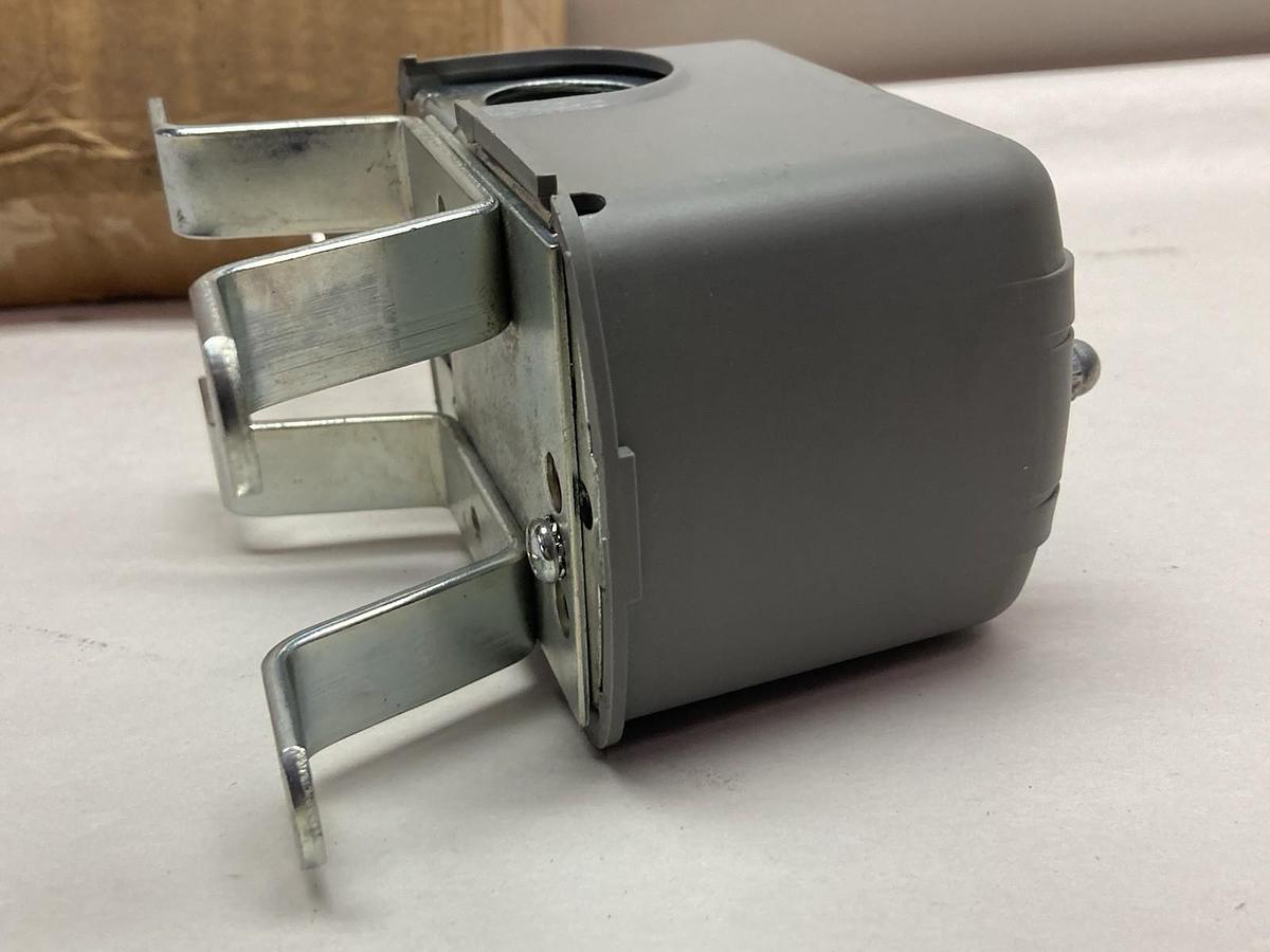 Square D,9036DG2,Open Tank Float Switch Ser B
