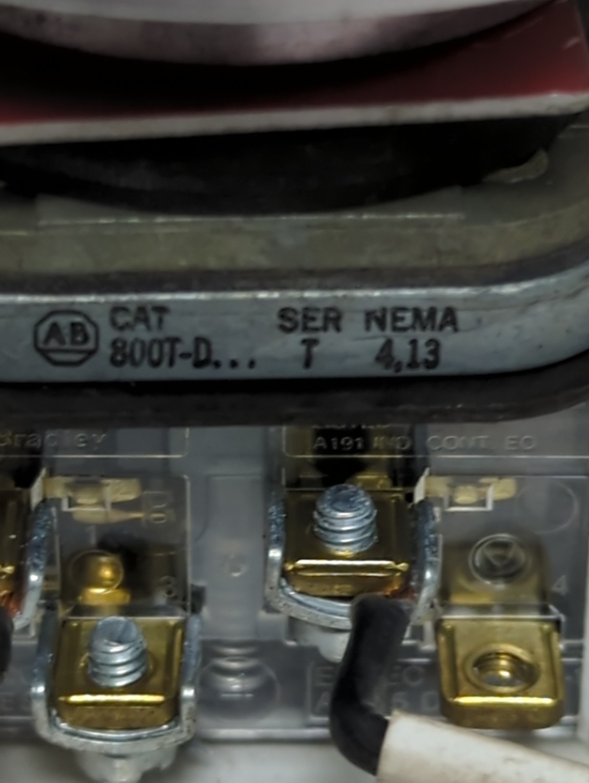 Used ALLEN BRADLEY,800T-D,SERIES T EMERGENCY STOP PUSH BUTTON RED PRE-OWNED