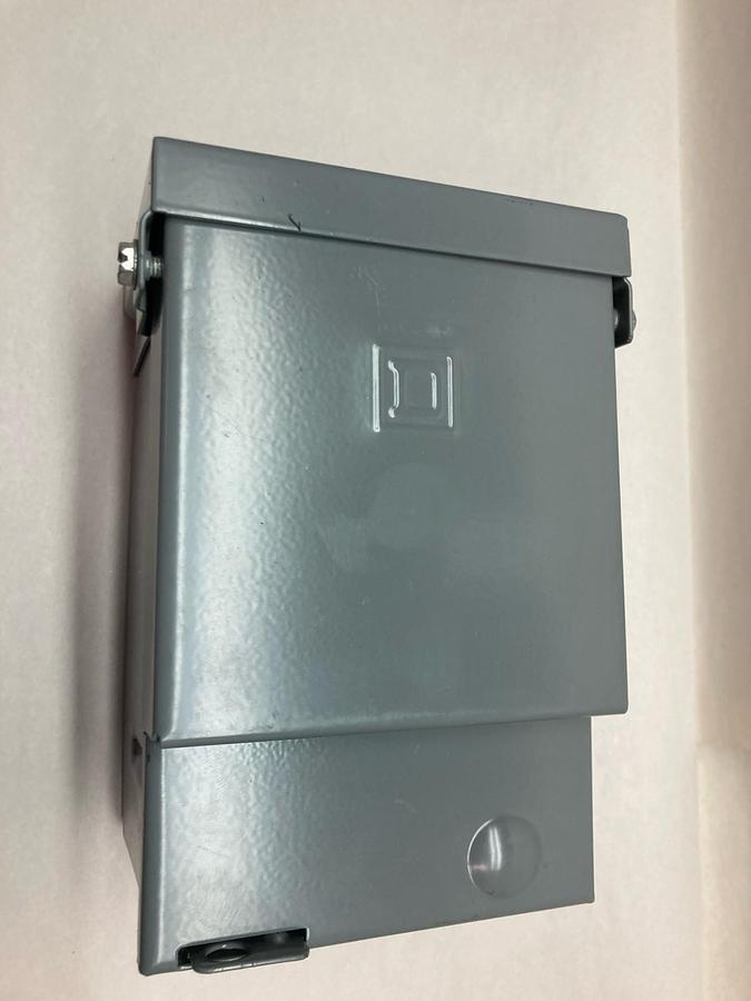 Square D,QO200TR,Non-Fusible Enclose Molded Case Switch 60A 240VAC